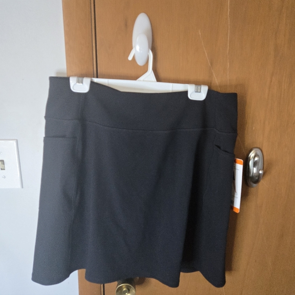 NWT, Black Athletic Skirt Size XXL.